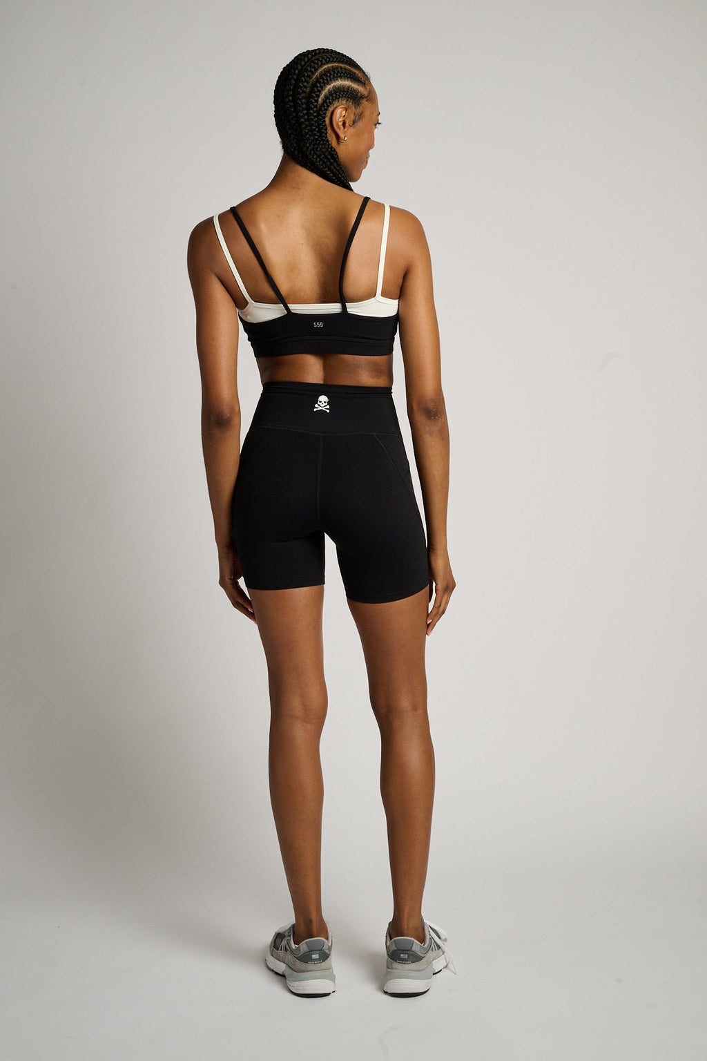 Airweight High Waist Pocket Short 6"