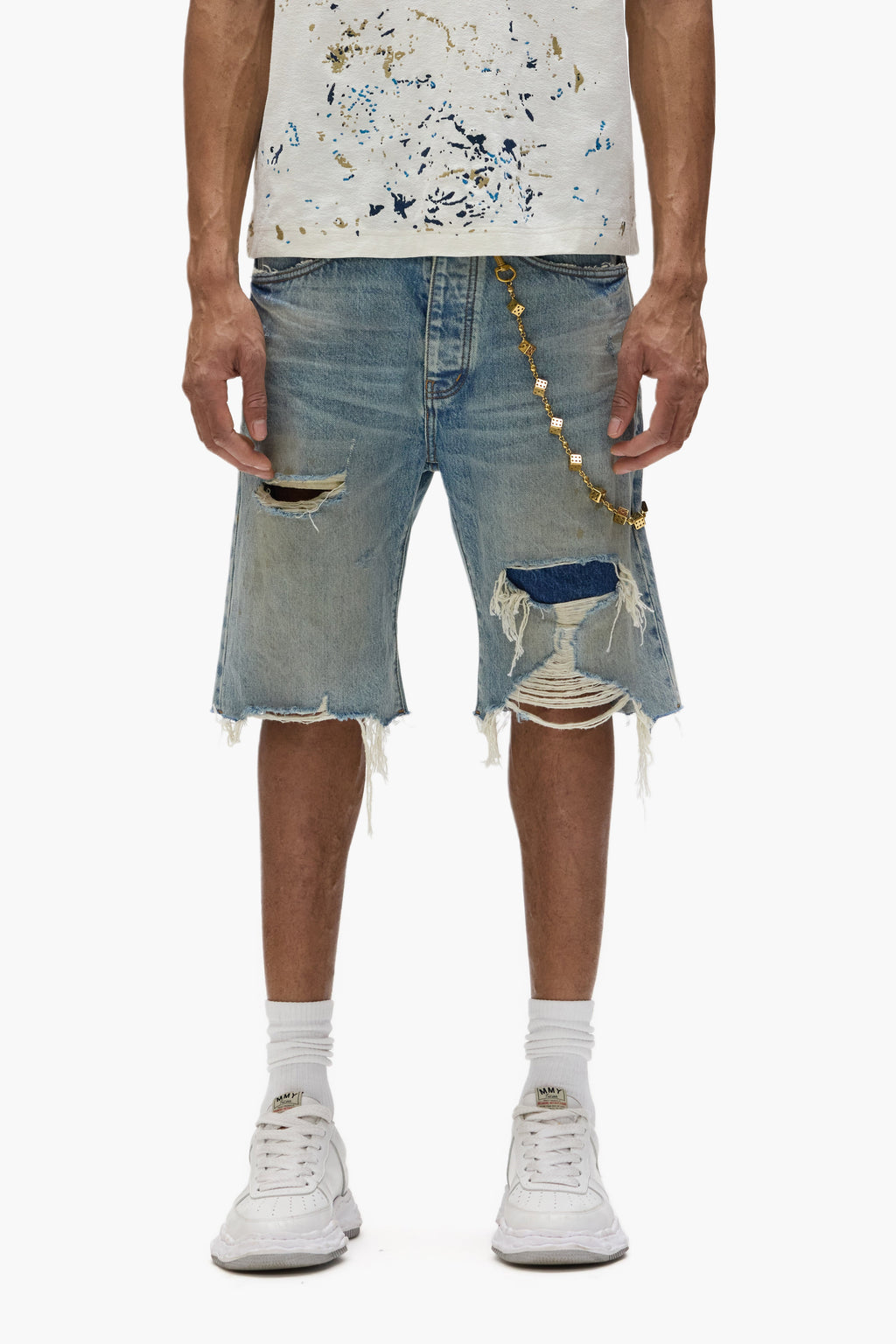 P059 Distressed Patch Shorts