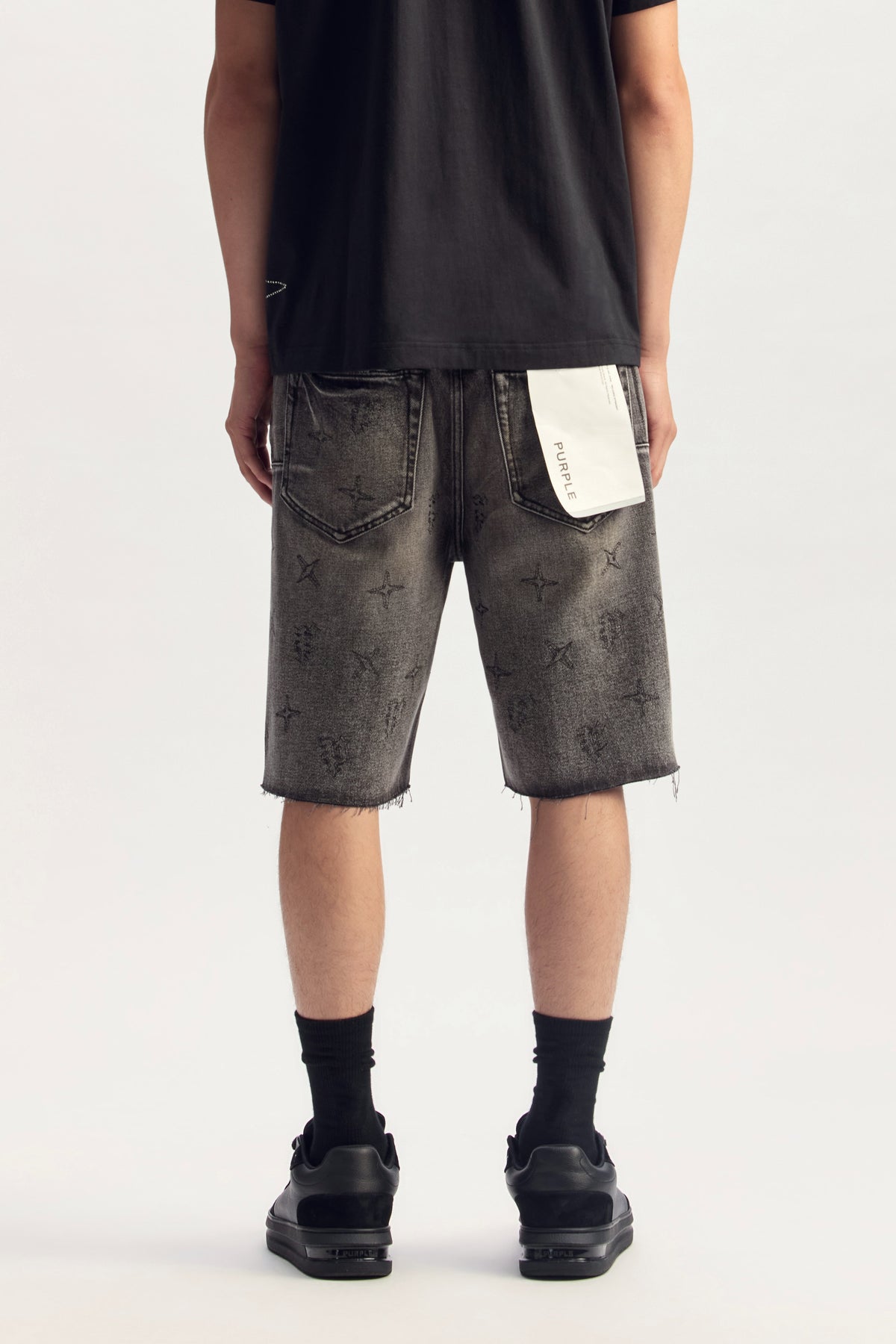P059 Mono Embroidery