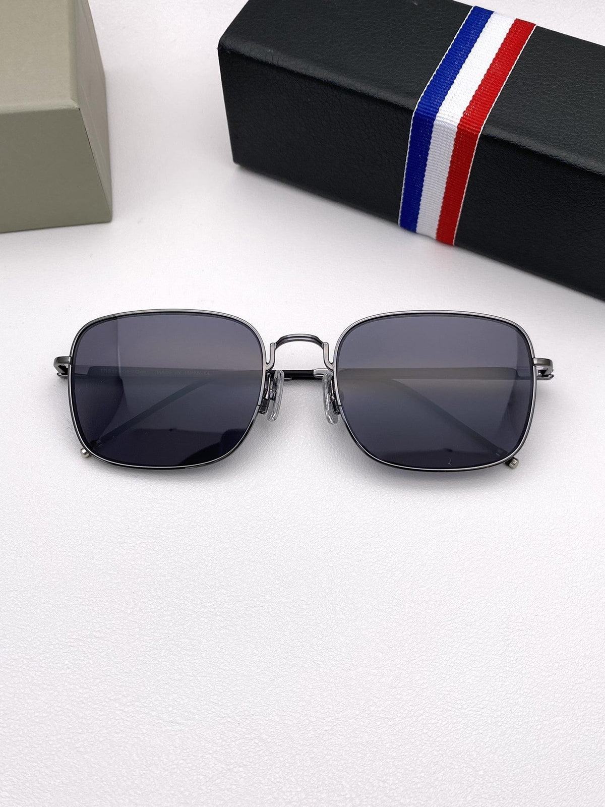 TBS124 Unisex double-bridge sunglasses