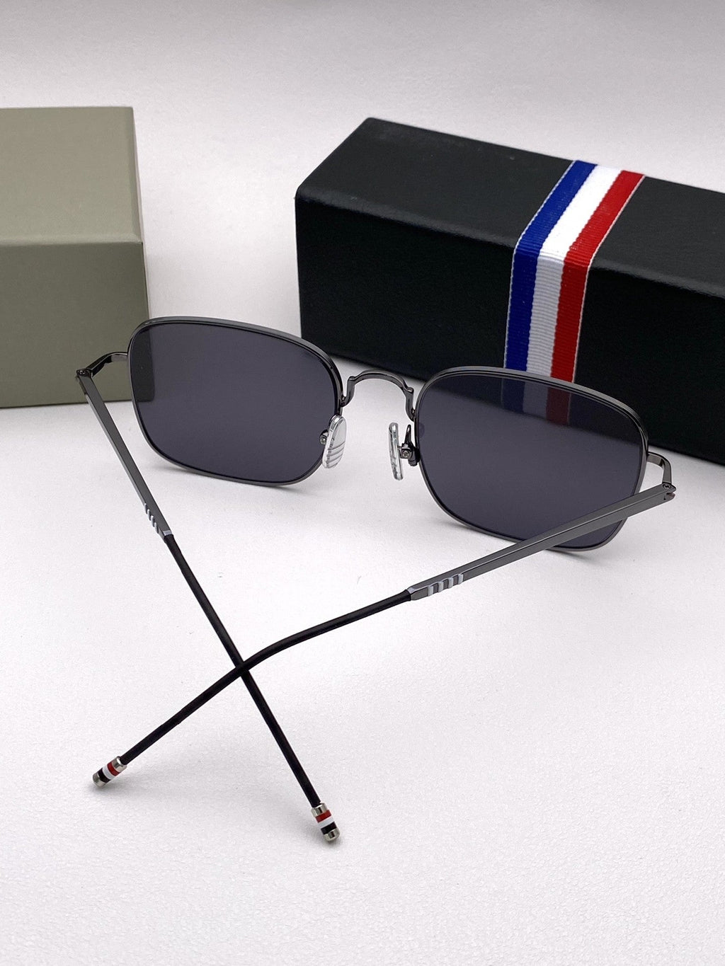 TBS124 Unisex double-bridge sunglasses