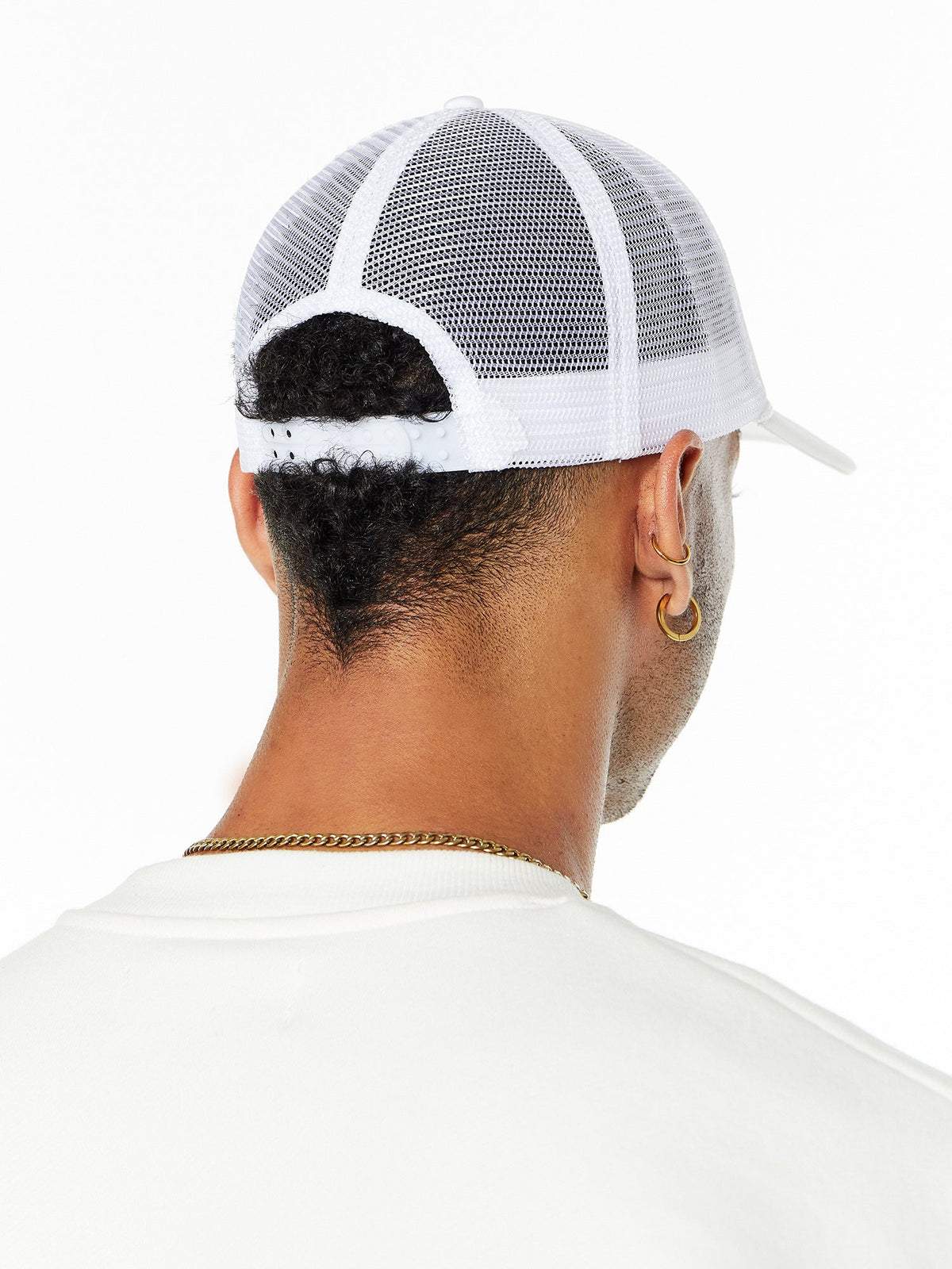WHITE TRUCKER HAT