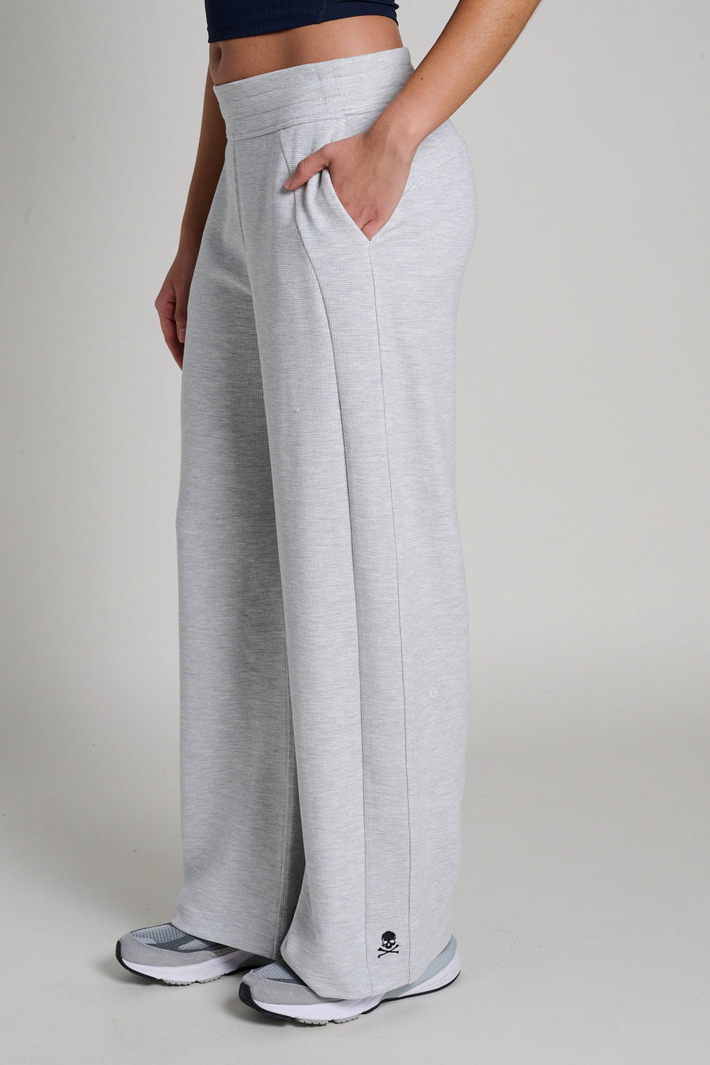Scuba Mid-Rise Wide-Leg Pant