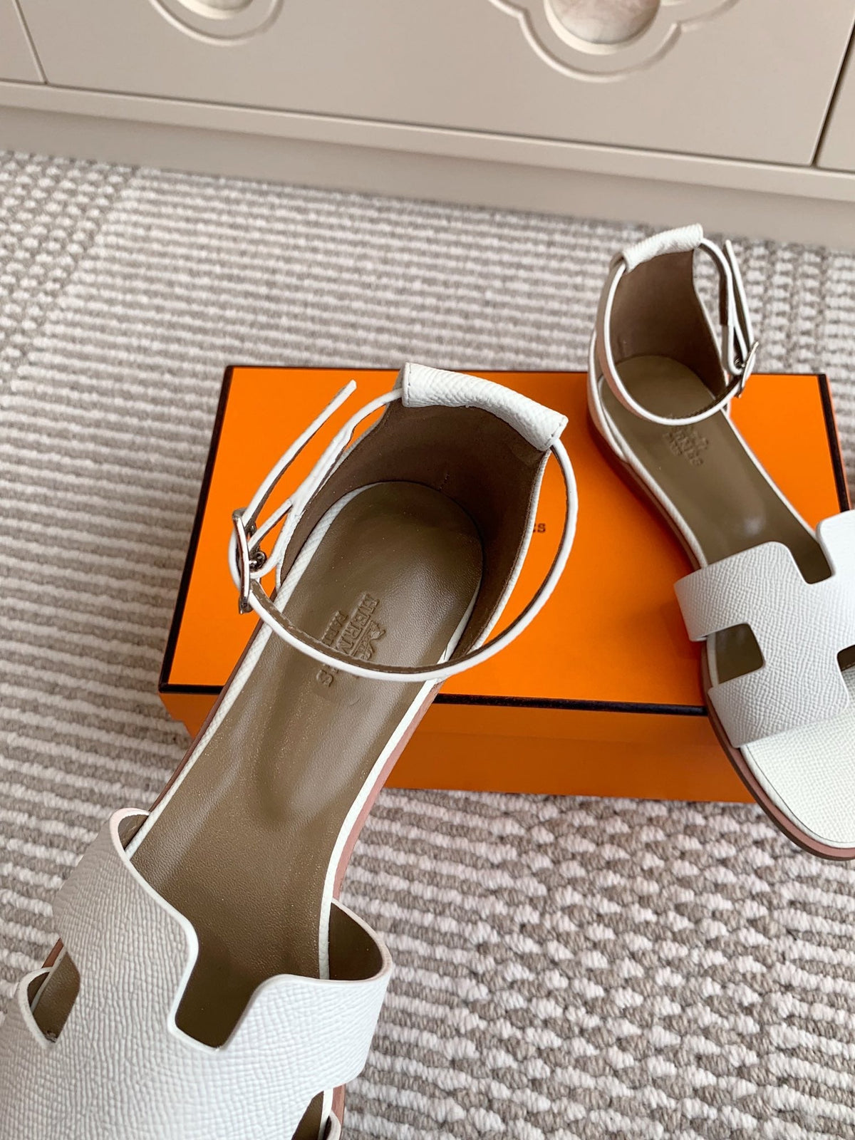 Hermès Santorini Classic H Flat Sandals