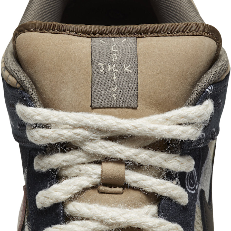 Travis Scott X Nike SB Dunk Low CT5053-001