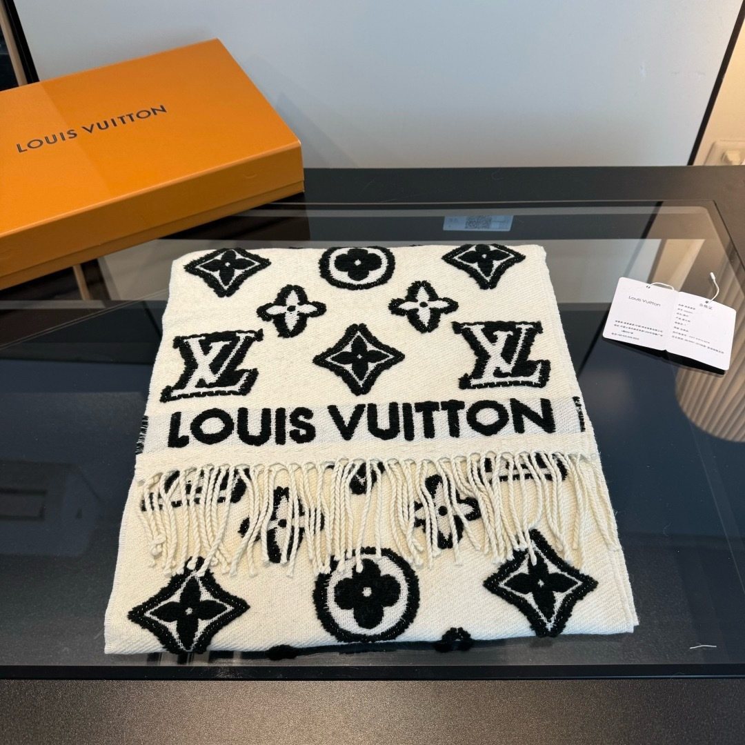 Louis Vuitton White and Black Graphic Scarf