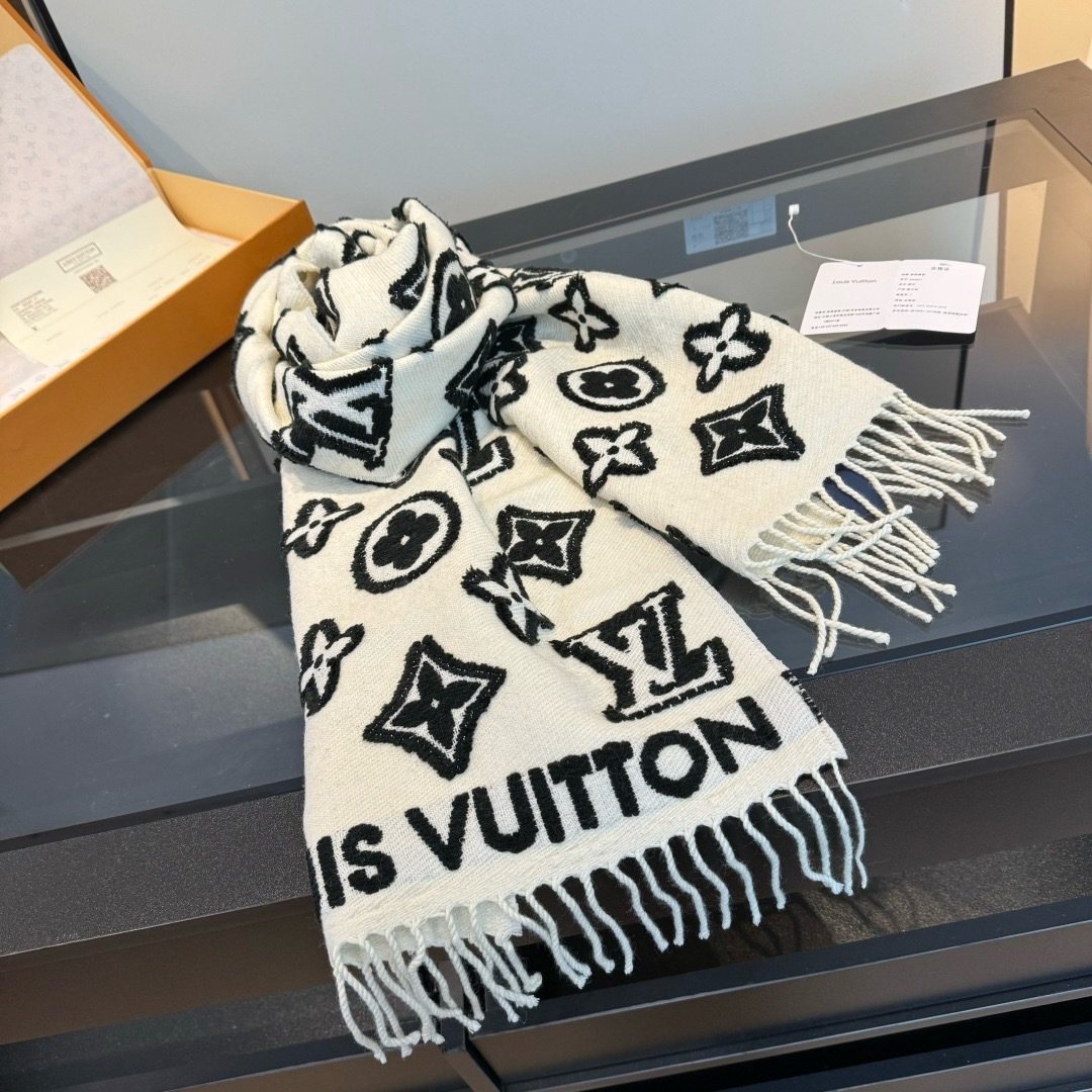 Louis Vuitton White and Black Graphic Scarf