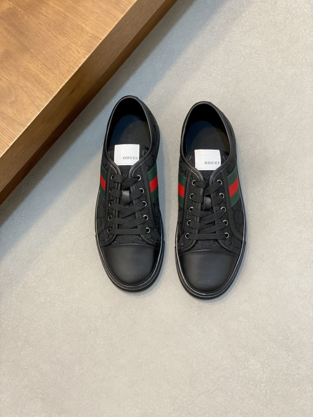 Gucci Black Green-Red Stripe Sneakers