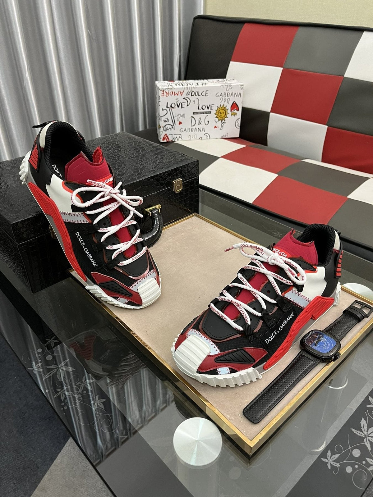 Dolce & Gabbana Men's Black and Red Chunky Sneakers