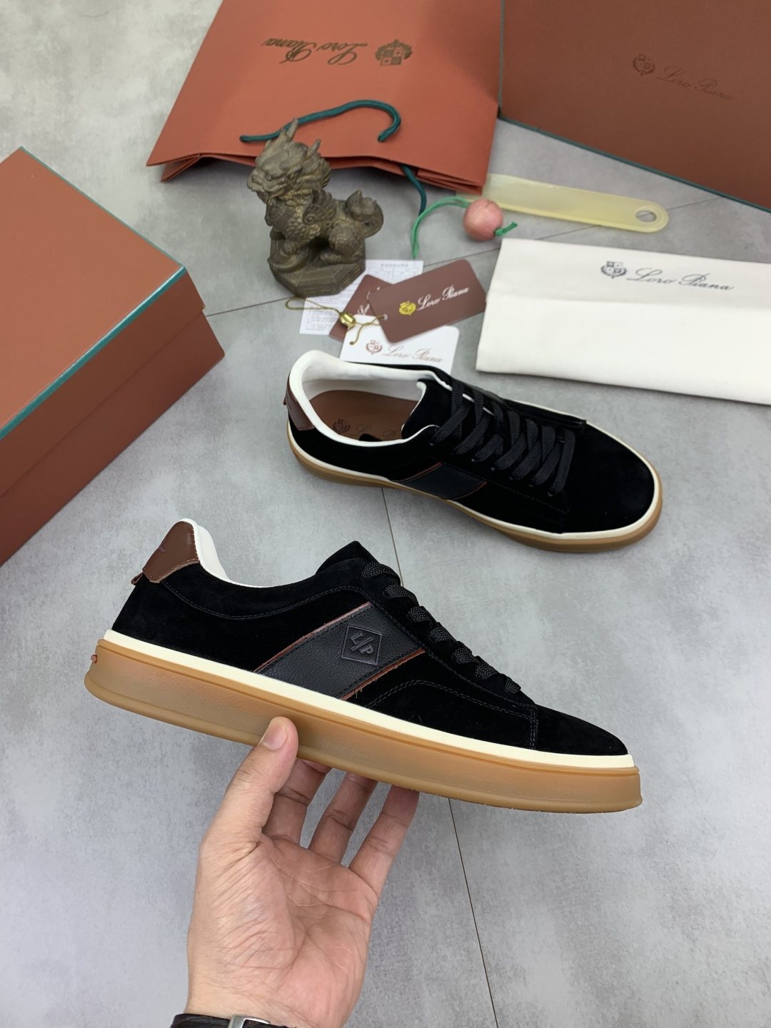 Loro Piana Contrast Heel Low-Top Sneakers